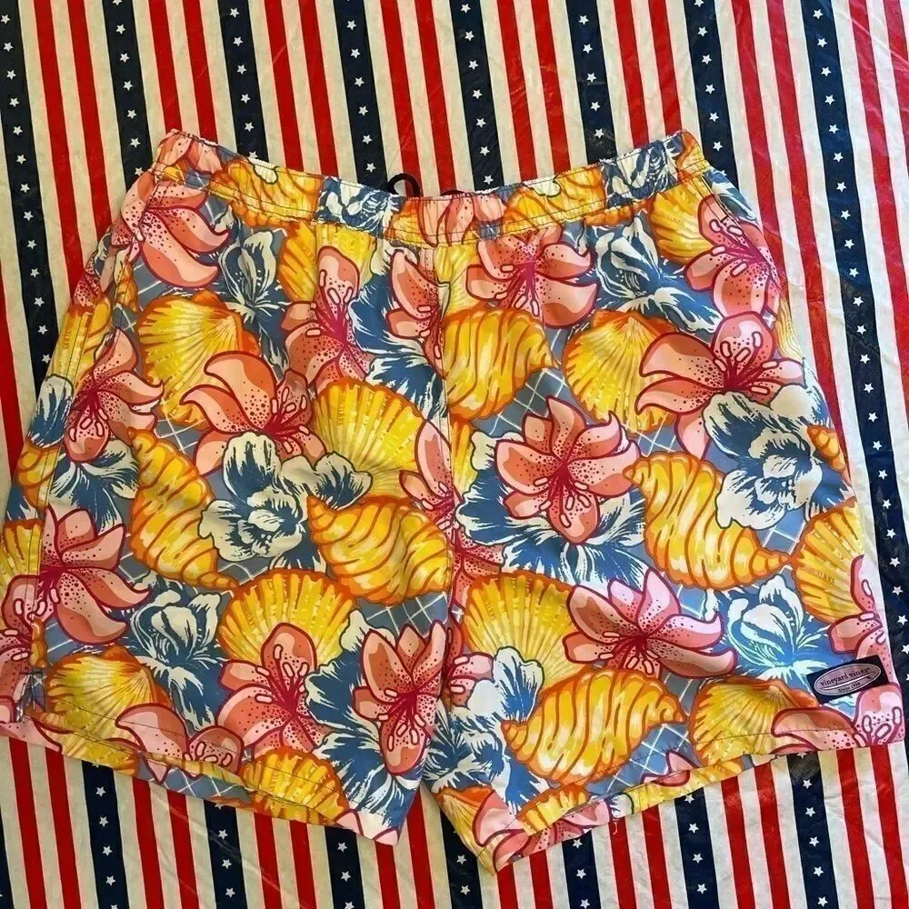 Vineyard Vines Tropical Shell Swim Trunks Size XL